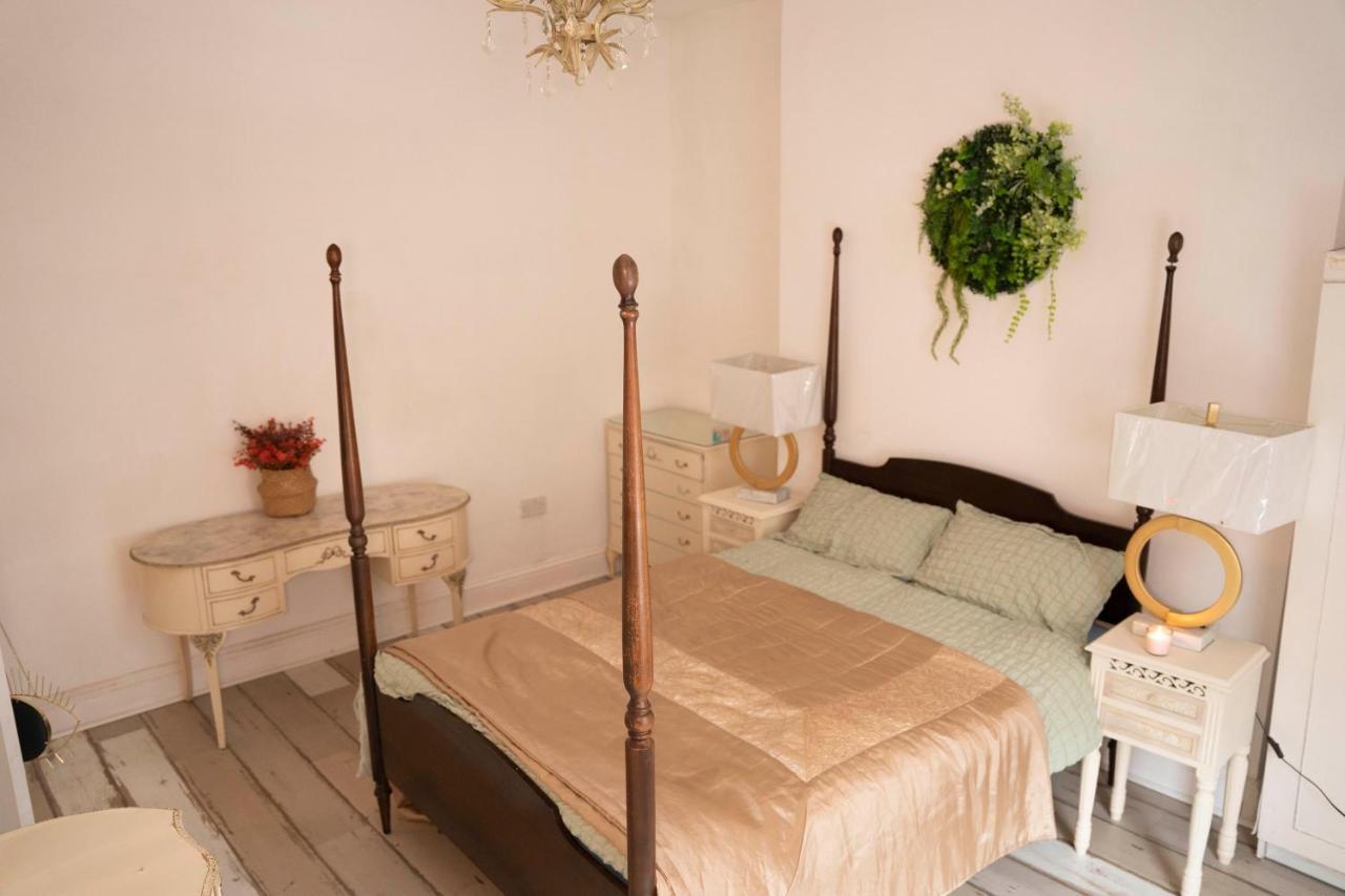 Sara'S Apartment Сихем Экстерьер фото